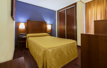 Room Torreluz Centro Hotel